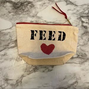 Feed makeup pouch 10 clarins